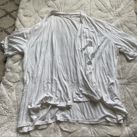 White Short Sleeve Kimono/Cover Up Size Medium/Large - Picture 2 of 6